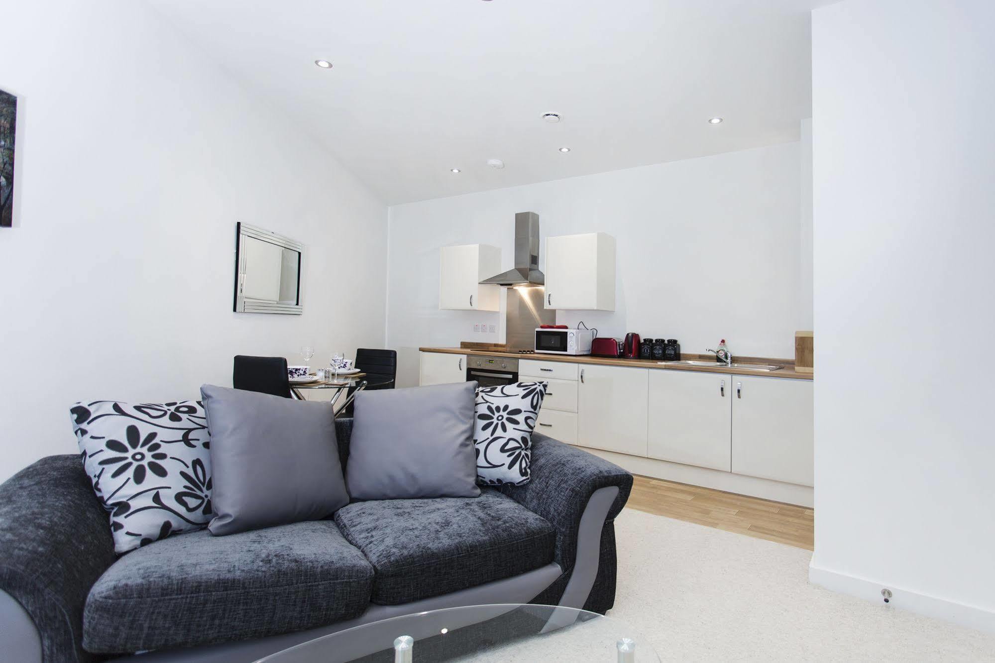 Orchard & Avenue Serviced Aparthotel 4*
