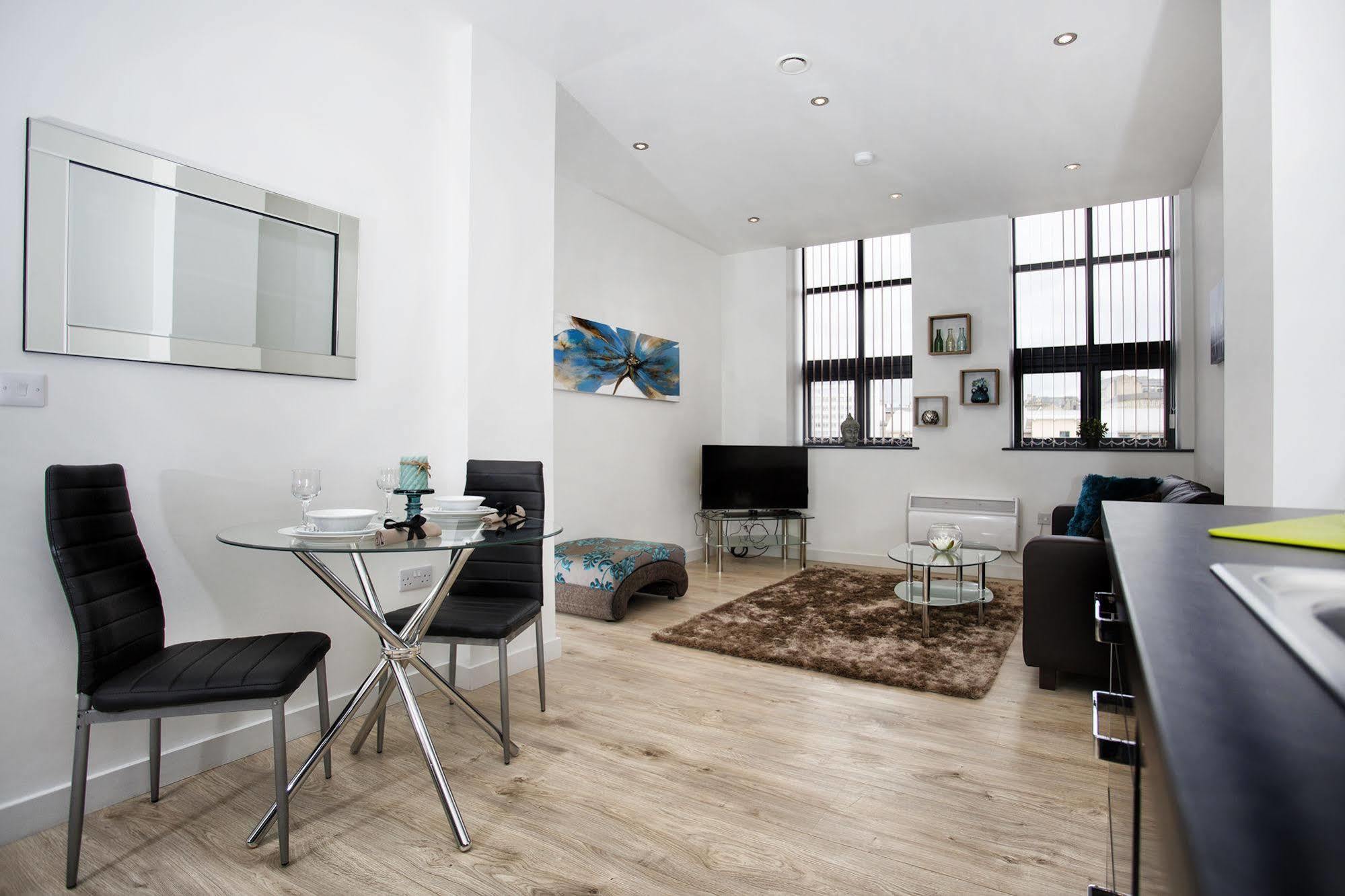 Orchard & Avenue Serviced Aparthotel 4*