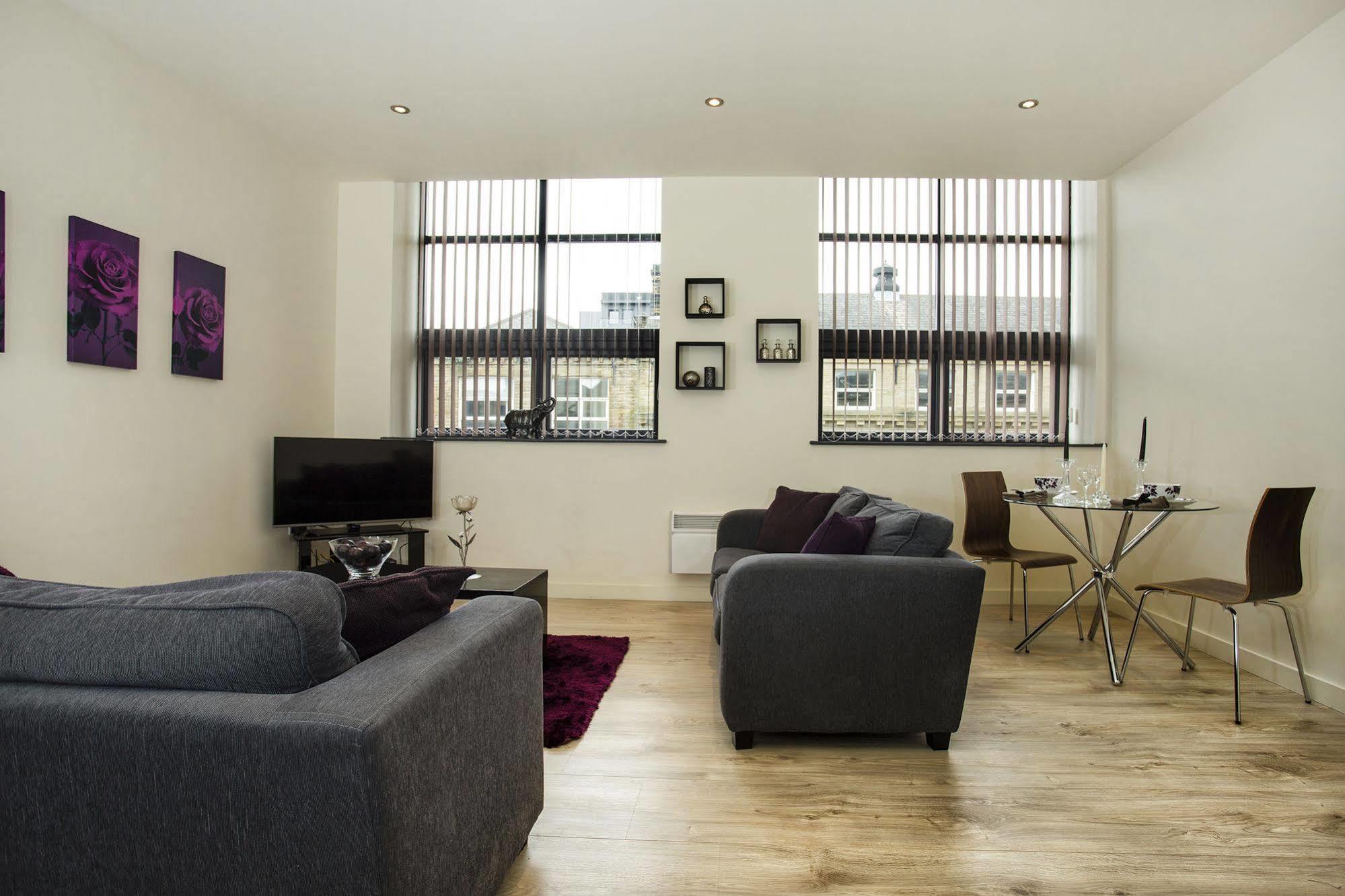 Orchard & Avenue Serviced Bradford (West Yorkshire)