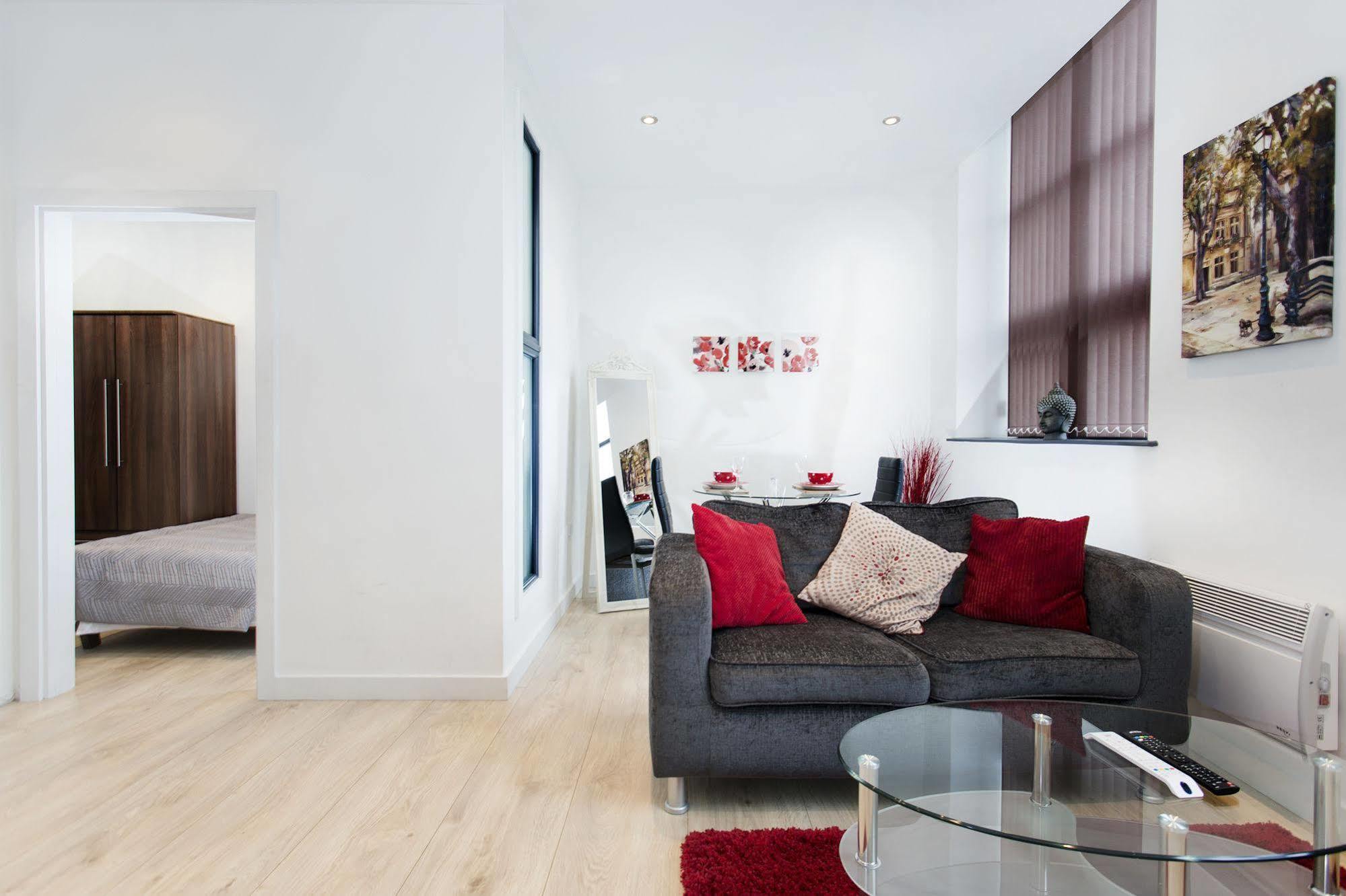 Orchard & Avenue Serviced Aparthotel 4*