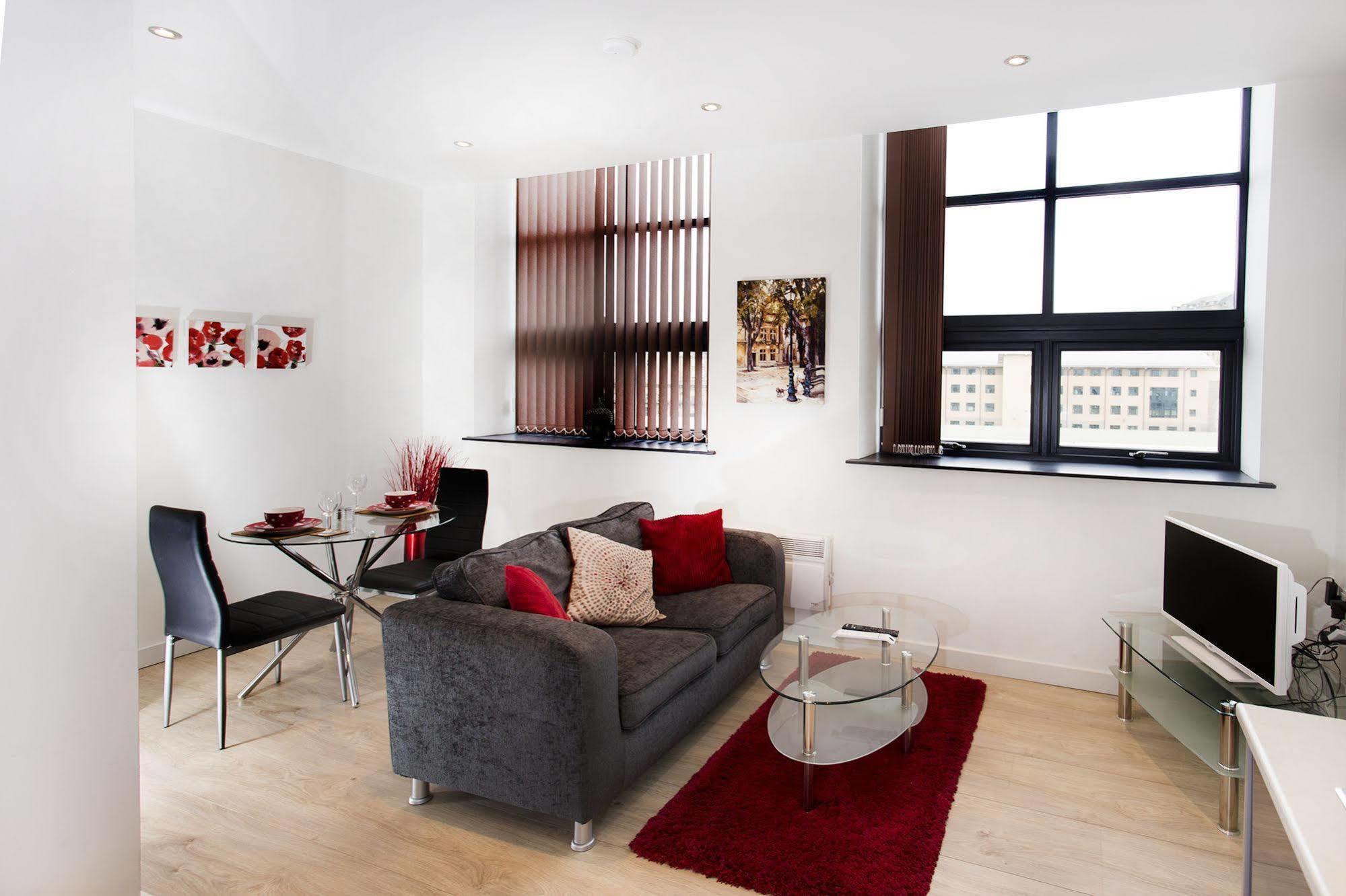 Aparthotel Orchard & Avenue Serviced 4*